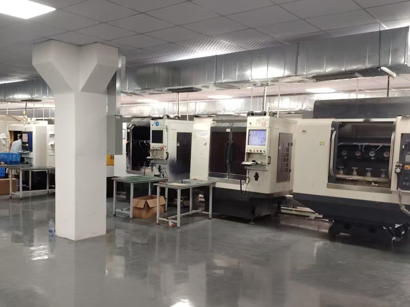 五轴自动化打磨车间